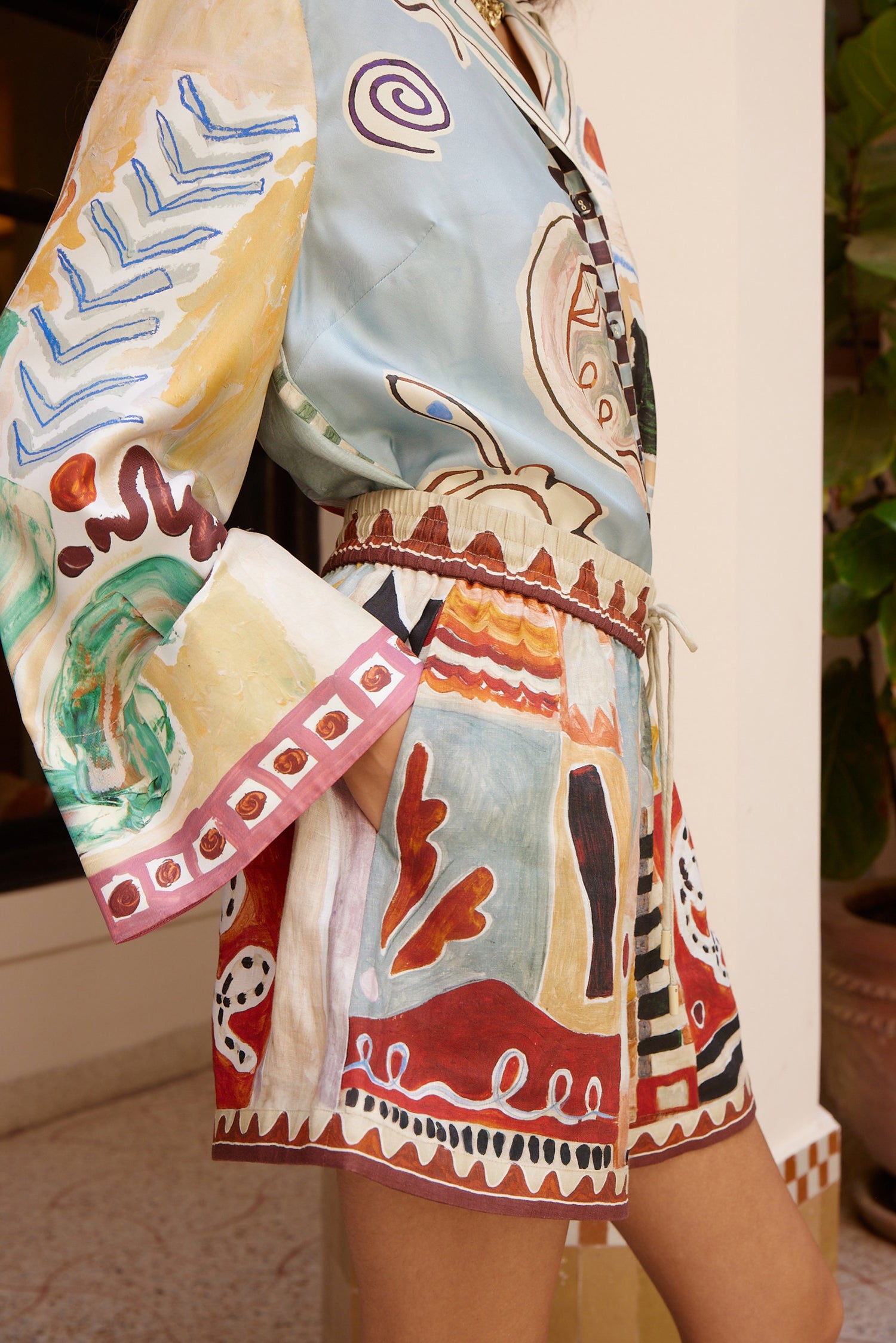 Michelle Short Shorts Alèmais