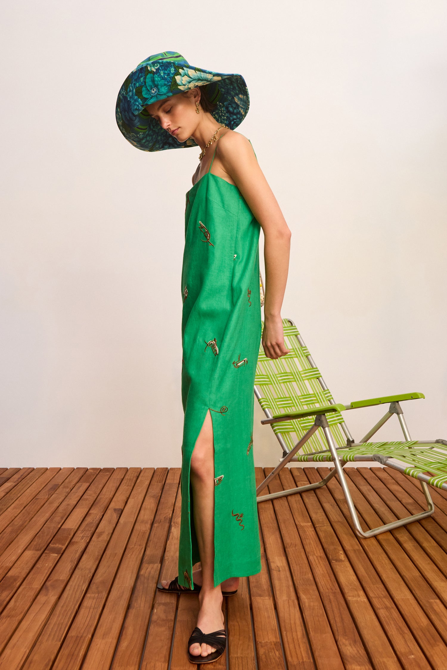 Wanda Embroidered Midi Dress Dresses Alèmais