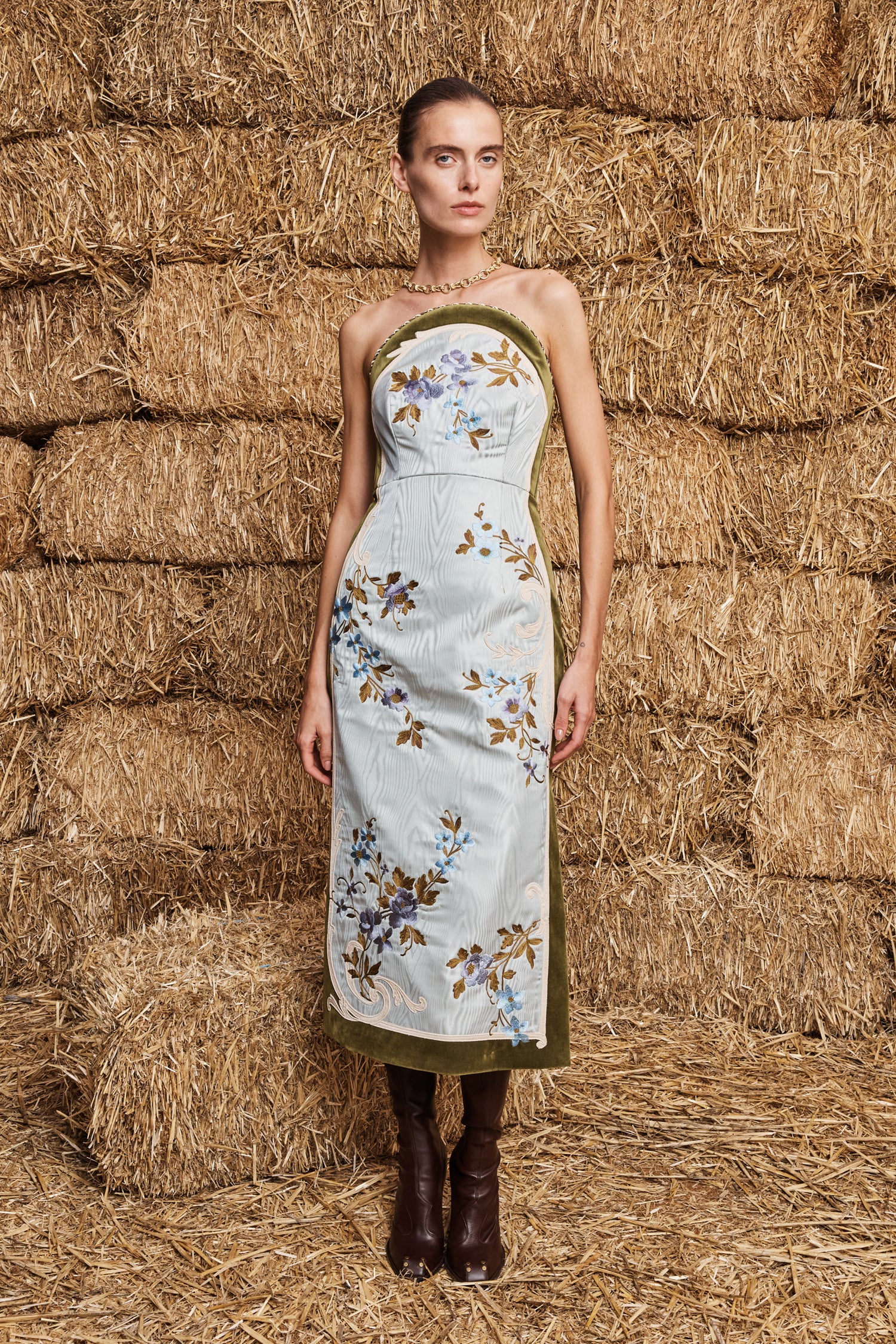Odessa Embroidered Midi Dress Dresses Alèmais