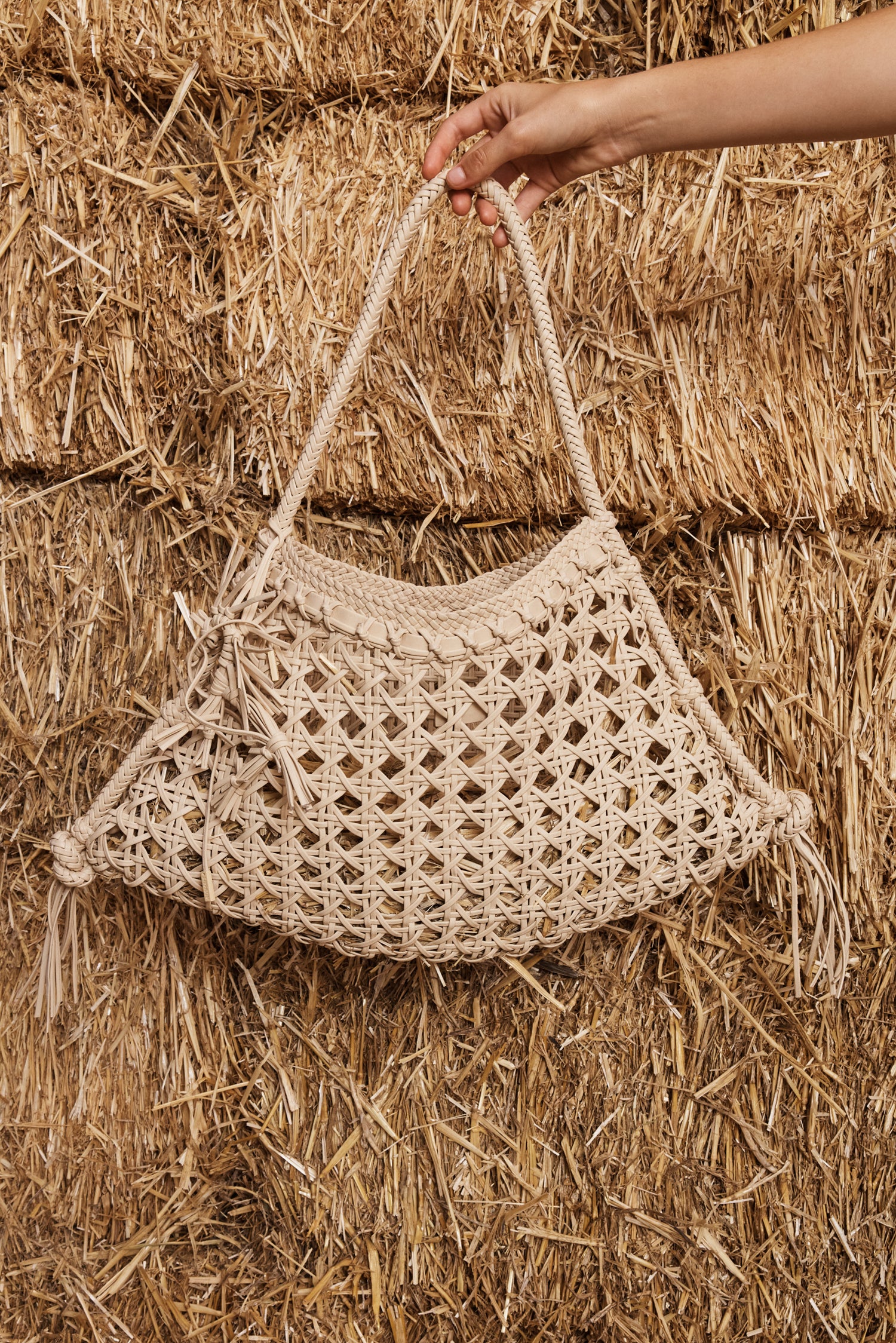 Woven Leather Maxi Tote Ivory bag Alèmais