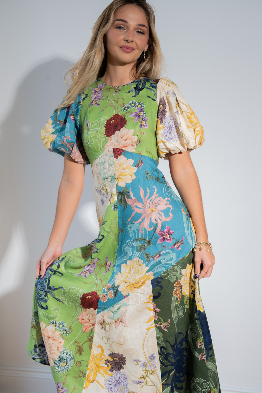 Avery Spliced Midi Dress Dresses Alèmais