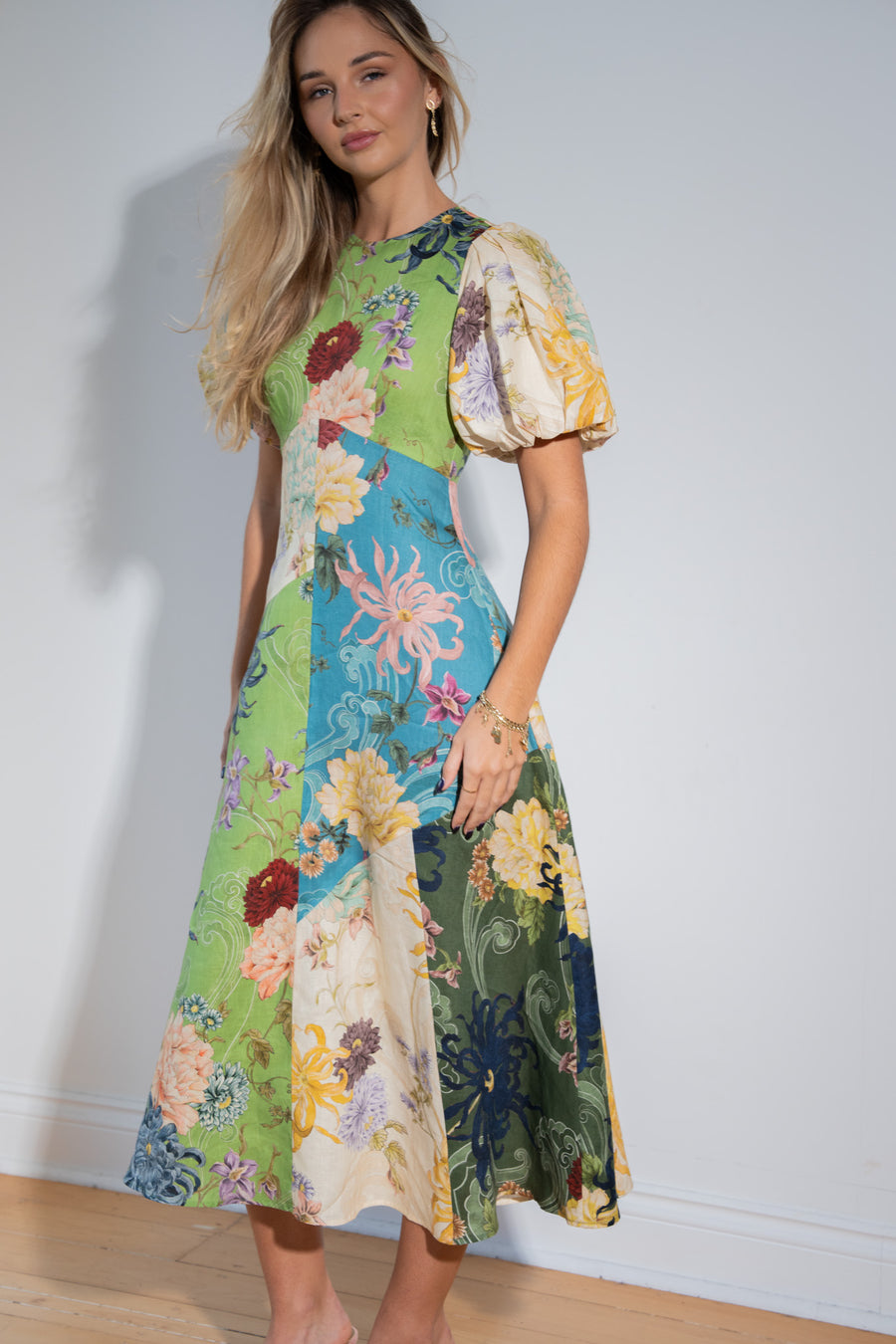 Avery Spliced Midi Dress Dresses Alèmais