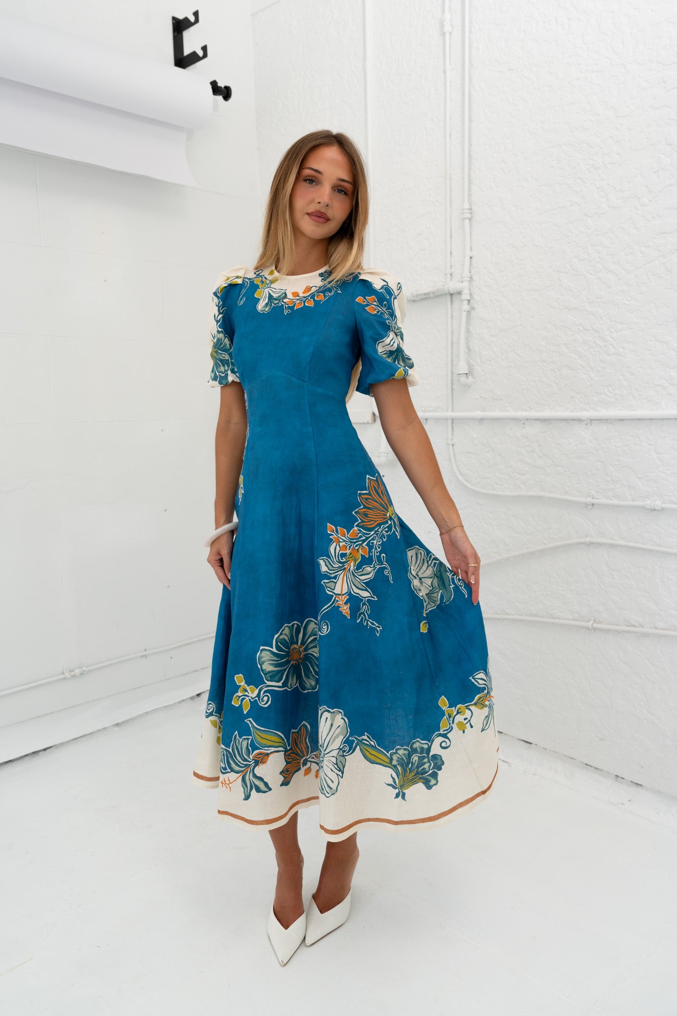 Luda Midi Dress Dresses Alèmais